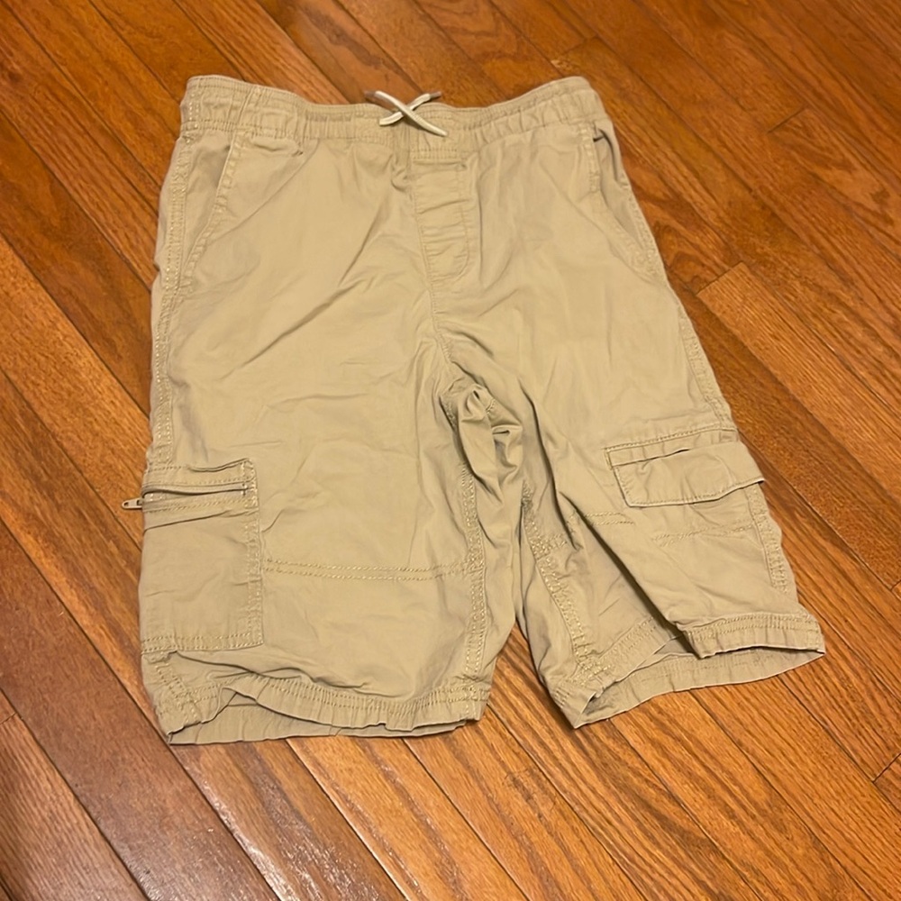 Arizona Jean Company Khaki Cargo Shorts (Size 14/16)
